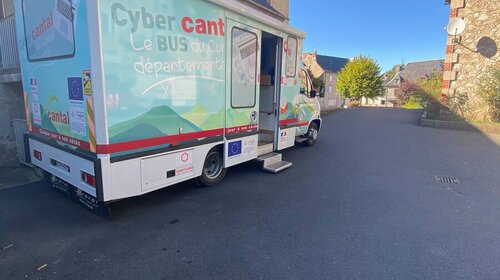 CYBER CANTAL BUS -